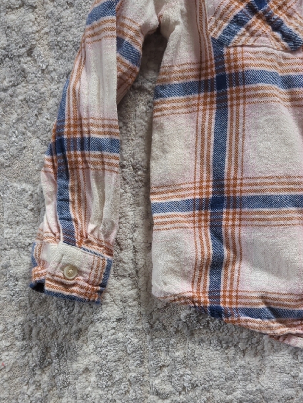 Old Navy Plaid Button-Down Shirt Size 5T - Picture 2 of 5